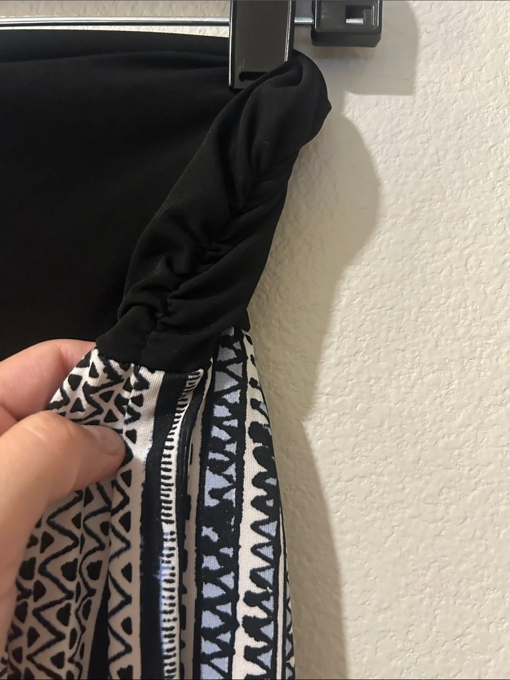 Black & White Patterned Men’s Wide-Leg Pants